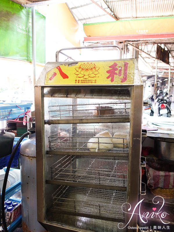 【台南美食】阿公阿婆蛋餅。這麼大份只賣35！鄉民激推台南CP值最高的古早味粉漿蛋餅