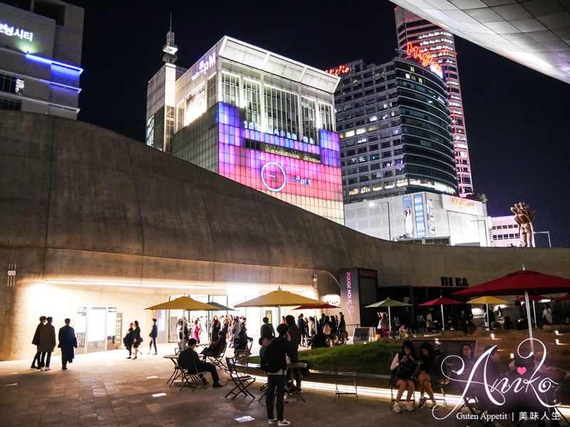 【韓國首爾景點】東大門設計廣場 DDP。孔劉ASUS手機廣告拍攝地！夢幻又浪漫的LED玫瑰燈海