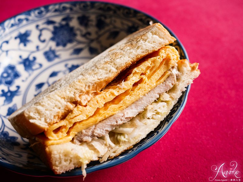 【台南美食】曜陽營養三明治。純手工自製～上百種早餐選擇超豐富！天天吃也不會膩