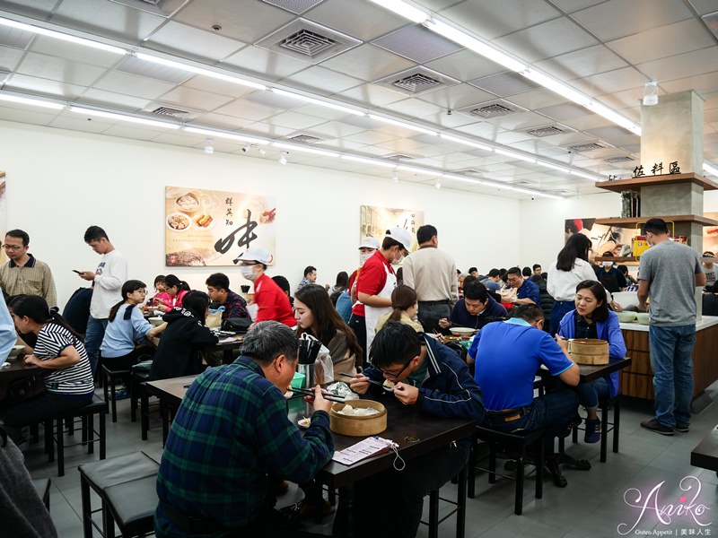 【台南美食】上海好味道小籠湯包。媲美台北鼎泰豐的人氣湯包店～從小吃到大的巷子口美食