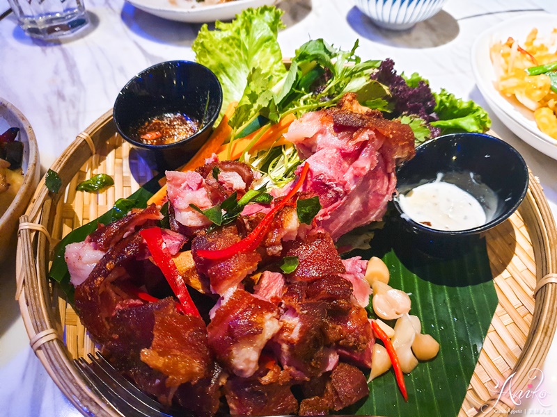 【台北美食】Thai J 泰式料理餐廳。華麗都會叢林風泰式餐酒館！信義區夜貓子的好去處