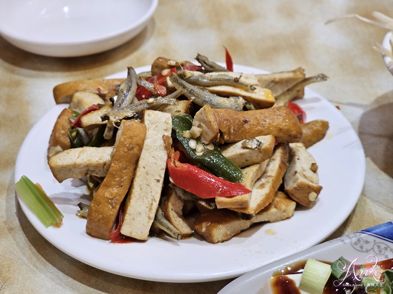 【台北美食】黄龍莊。牯嶺街人氣美食！平價版鼎泰豐小籠包和蛋炒飯~超好吃