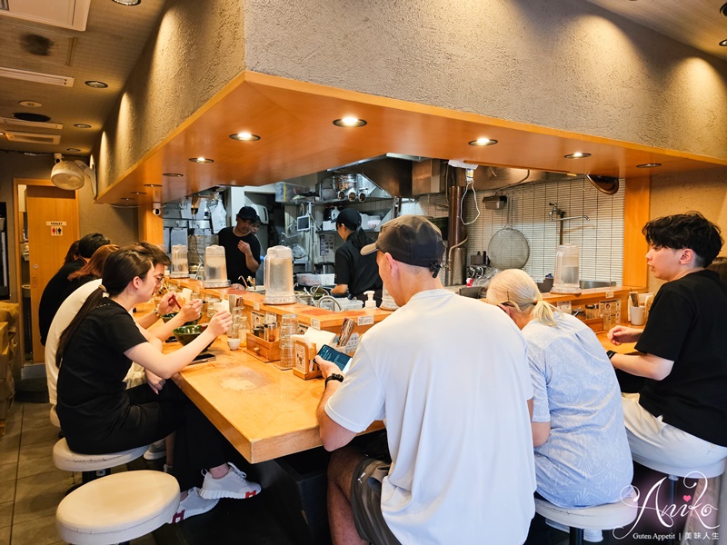 【東京美食】烤飛魚鹽味拉麵高橋銀座店。銀座拉麵推薦！香濃豚雞骨湯加上烤飛魚的醇厚風味