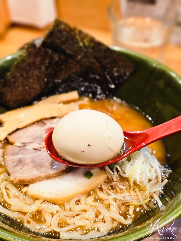 【東京美食】烤飛魚鹽味拉麵高橋銀座店。銀座拉麵推薦！香濃豚雞骨湯加上烤飛魚的醇厚風味