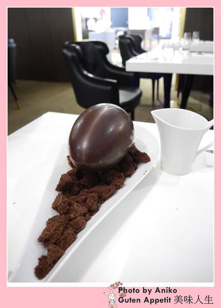 【妮❤吃】健達出奇蛋變大了！來嚐嚐比利時頂級巧克力的厲害吧 。Pierre marcolini 巧克力藝術沙龍