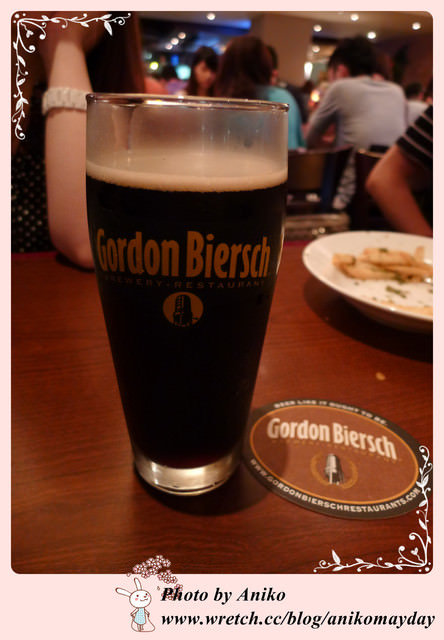 【台北美食】Gordon Biersch 美式餐廳。大口暢飲鮮釀啤酒～熱騰騰暖壽聚餐