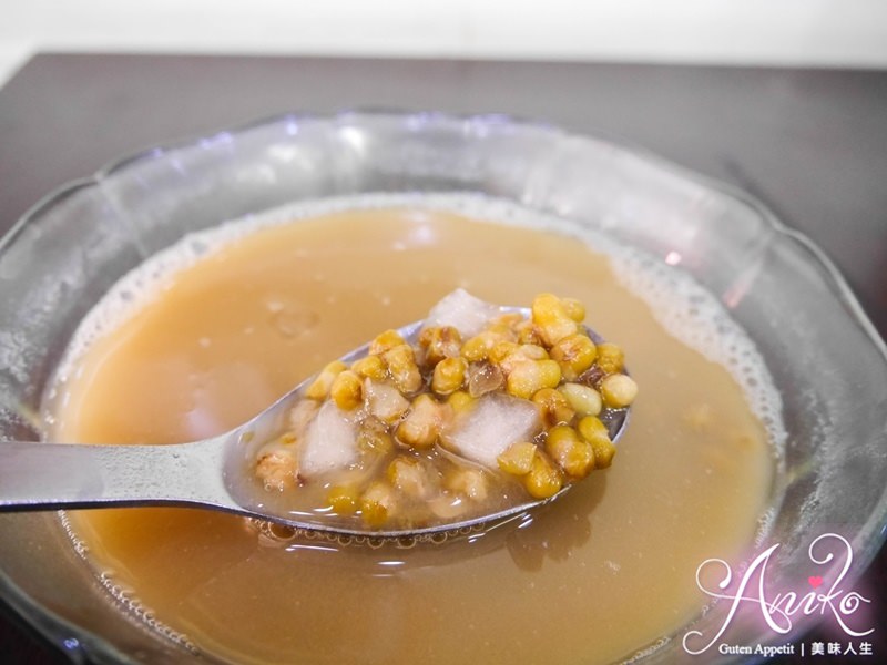 【台南美食】永華阿美綠豆湯。夏日消暑銅板美食! 粉角與綠豆的美好結合