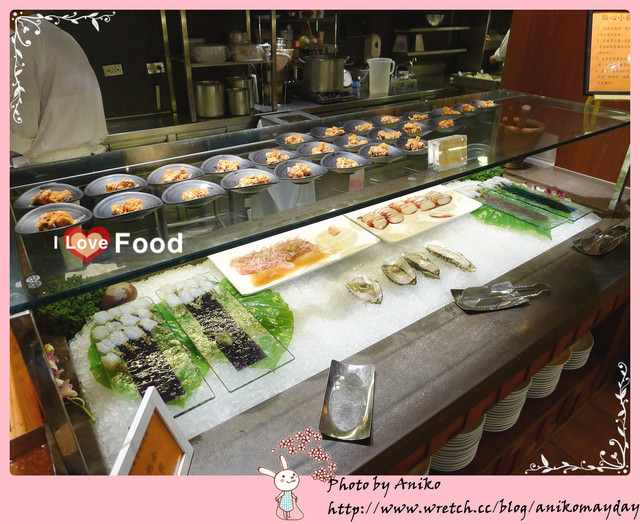 【台北美食】泰式生猛海鮮澎湃隨你吃。泰市場海鮮自助餐廳