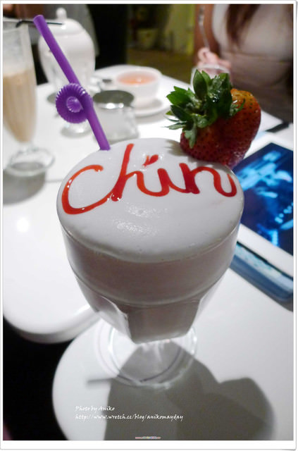【妮。愛吃】來這兒吃蜜糖吐司不用人擠人。Chin Chin Cafe'