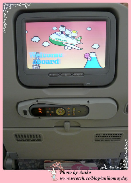 【2012夏❤首爾】5天4夜半自助行。搭乘Kitty班機前往首爾 ! Go